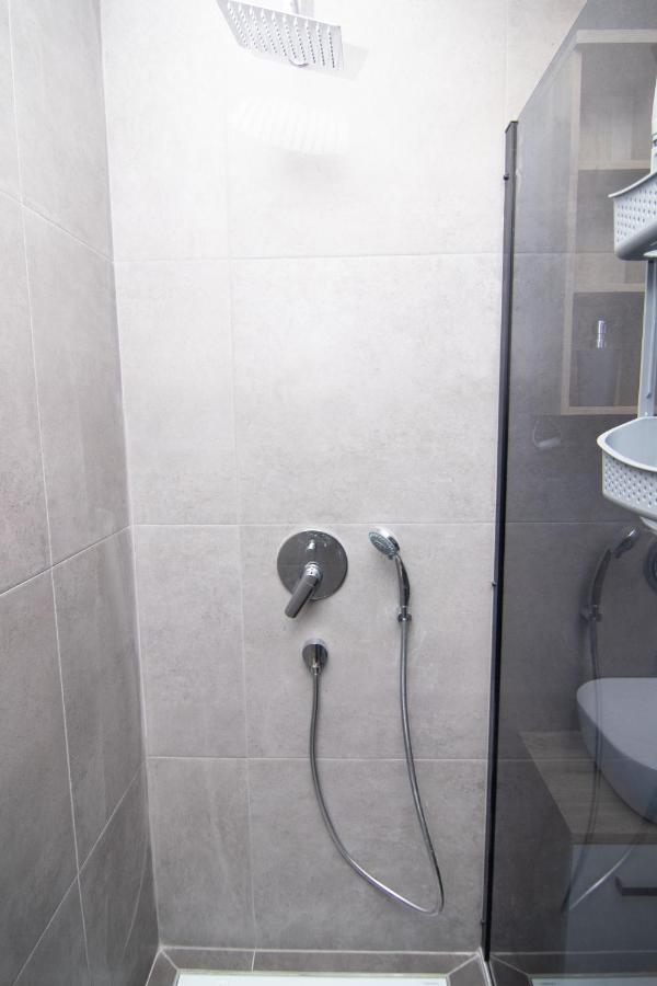 Valkane Beach Studio Apartment Póla Kültér fotó