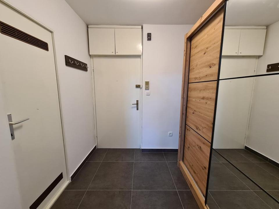 Valkane Beach Studio Apartment Póla Kültér fotó