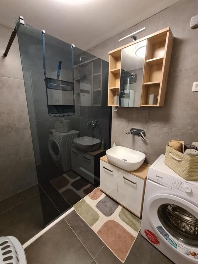 Valkane Beach Studio Apartment Póla Kültér fotó