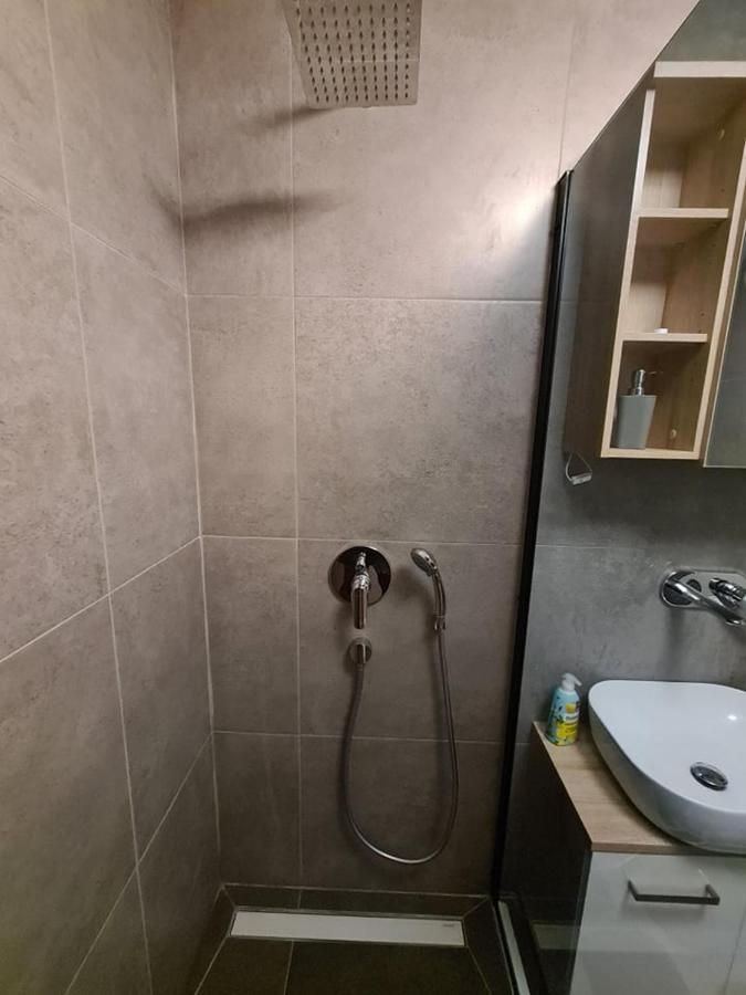 Valkane Beach Studio Apartment Póla Kültér fotó